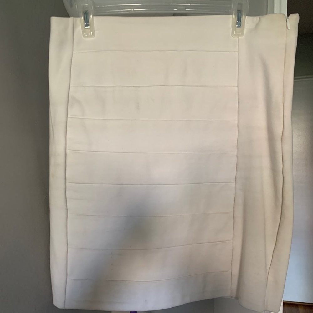 White House Black Market White Skirt